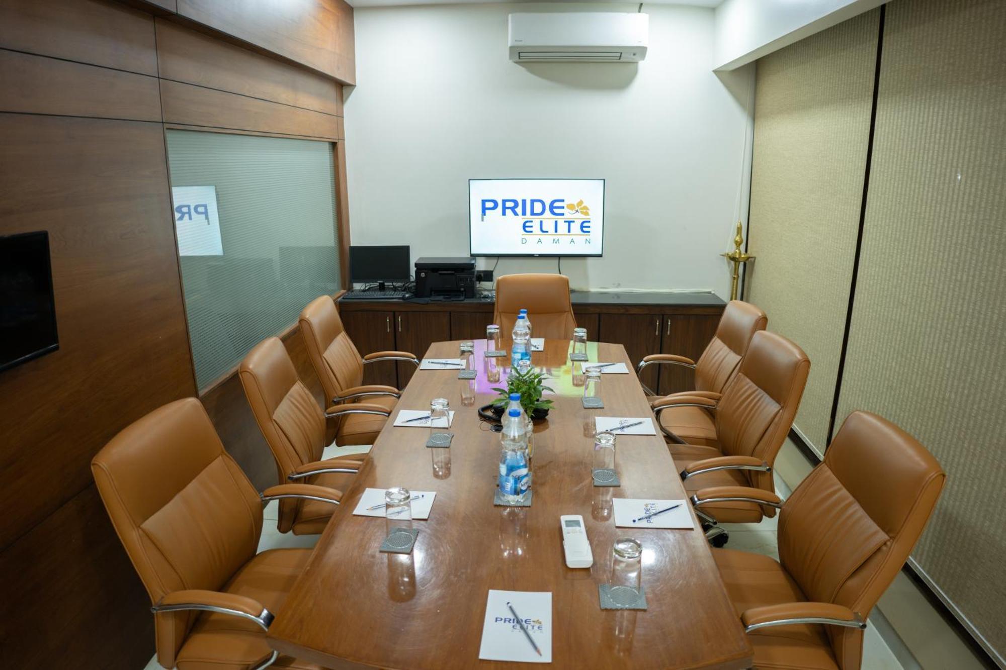 מלון Pride Elite, דמאן מראה חיצוני תמונה
